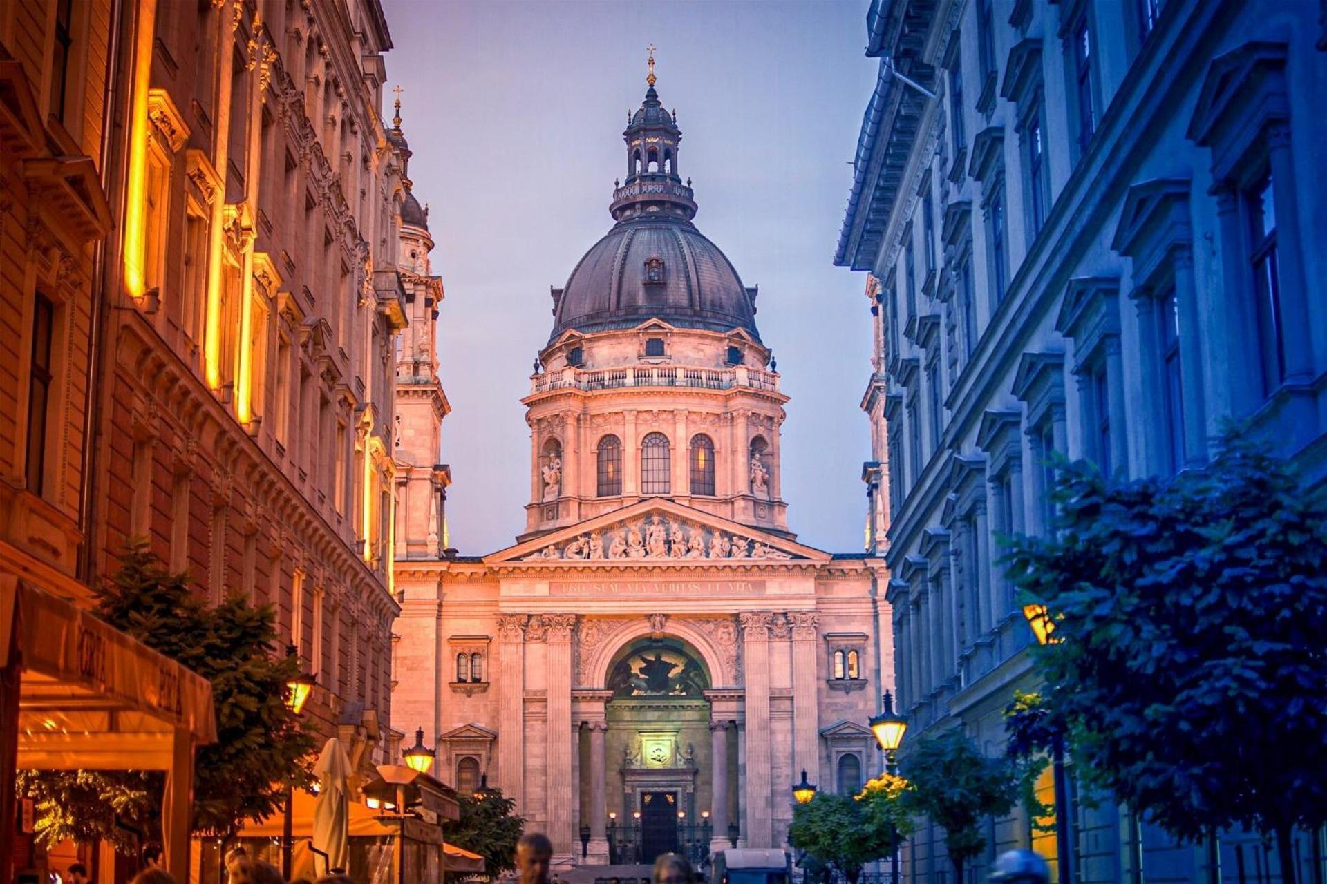 Chic Central 1Br Retreat Near New York Cafe With View Budapeste Exterior foto