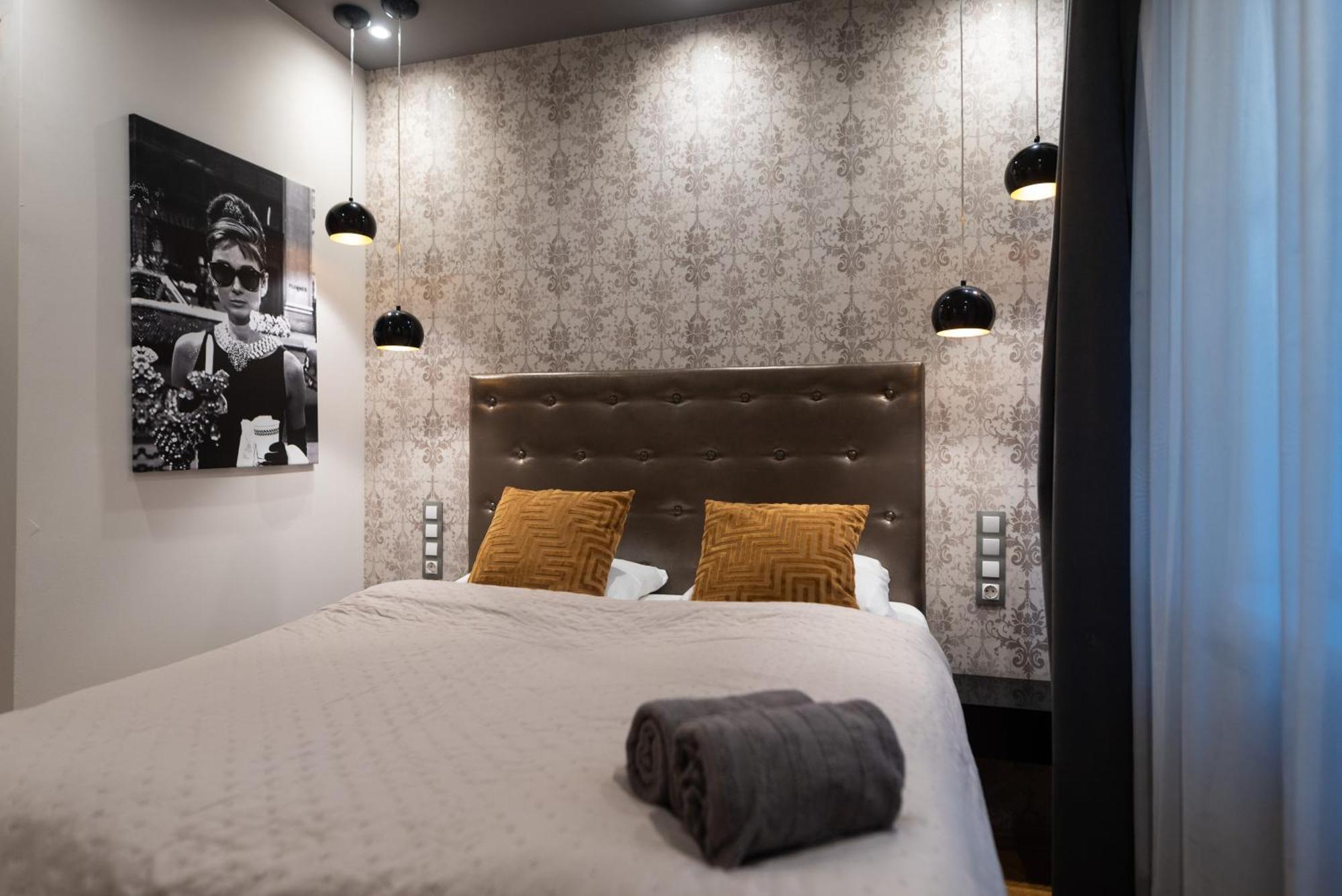 Chic Central 1Br Retreat Near New York Cafe With View Budapeste Exterior foto